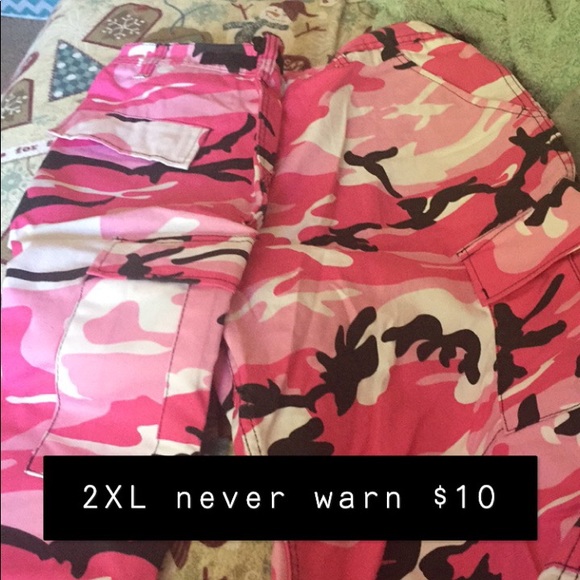 Clothes - Picture 10 of 16